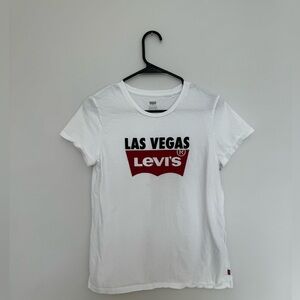 Las Vegas Levi Shirt Size M